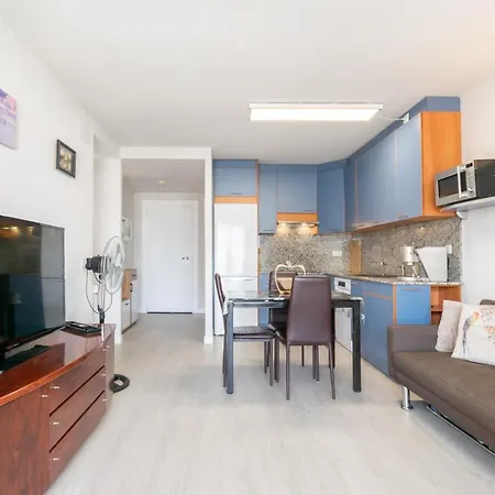 Apartamento Con Terraza Y Vista Piscina Appartement *