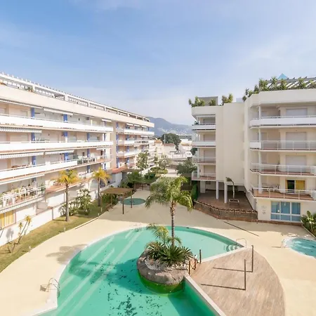 Apartamento Con Terraza Y Vista Piscina